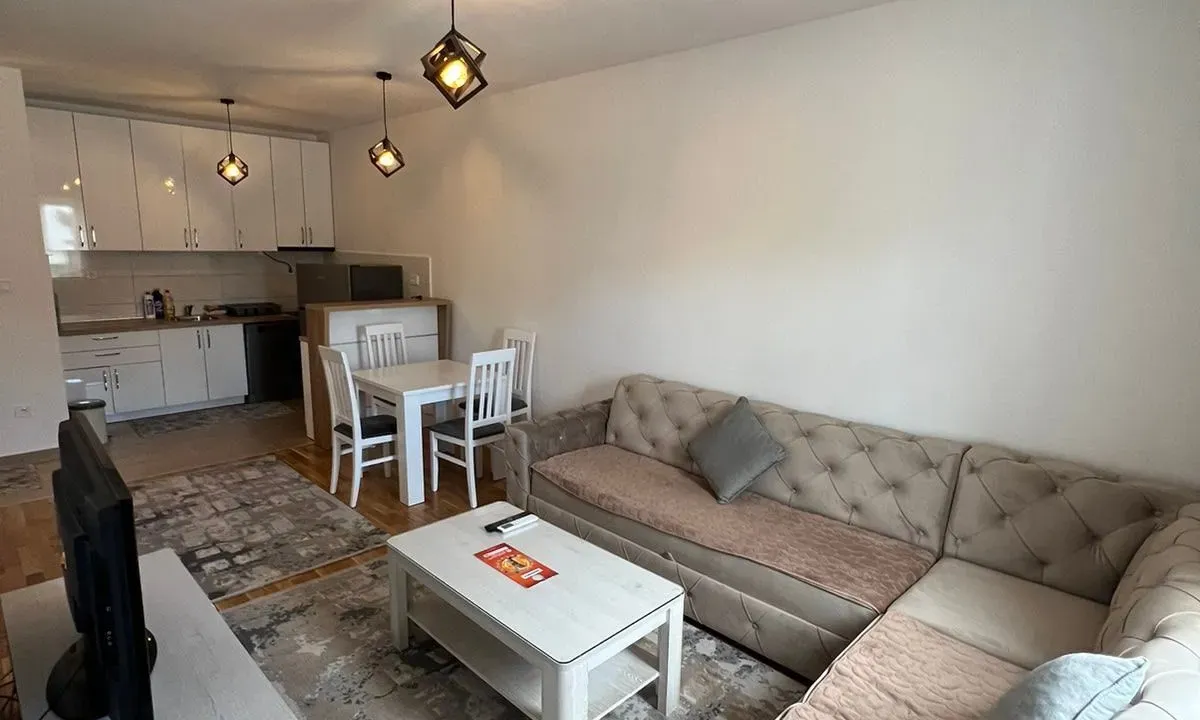 Izdavanje, jednosoban stan, 45m², City Kvart, Podgorica