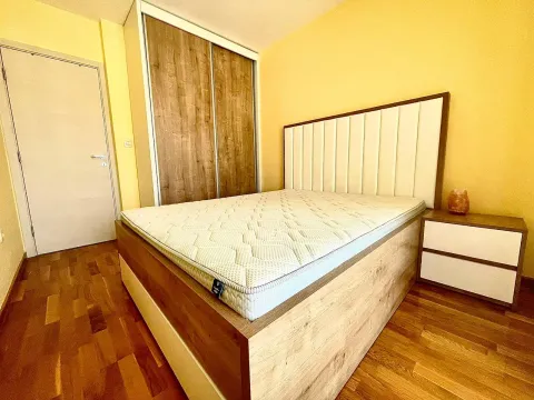 Izdavanje, jednosoban stan, 46m², City Kej, Podgorica - image 5