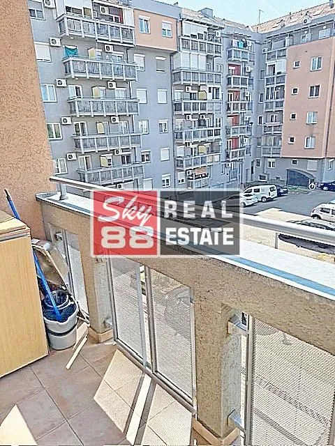 Prodaja, dvosoban stan, 43m², Bulevar Evrope, Novi Sad Sve Podlokacije