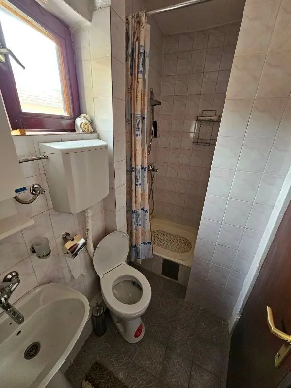 Izdavanje, jednosoban stan, 26m², Karaburma, Palilula Sve Podlokacije