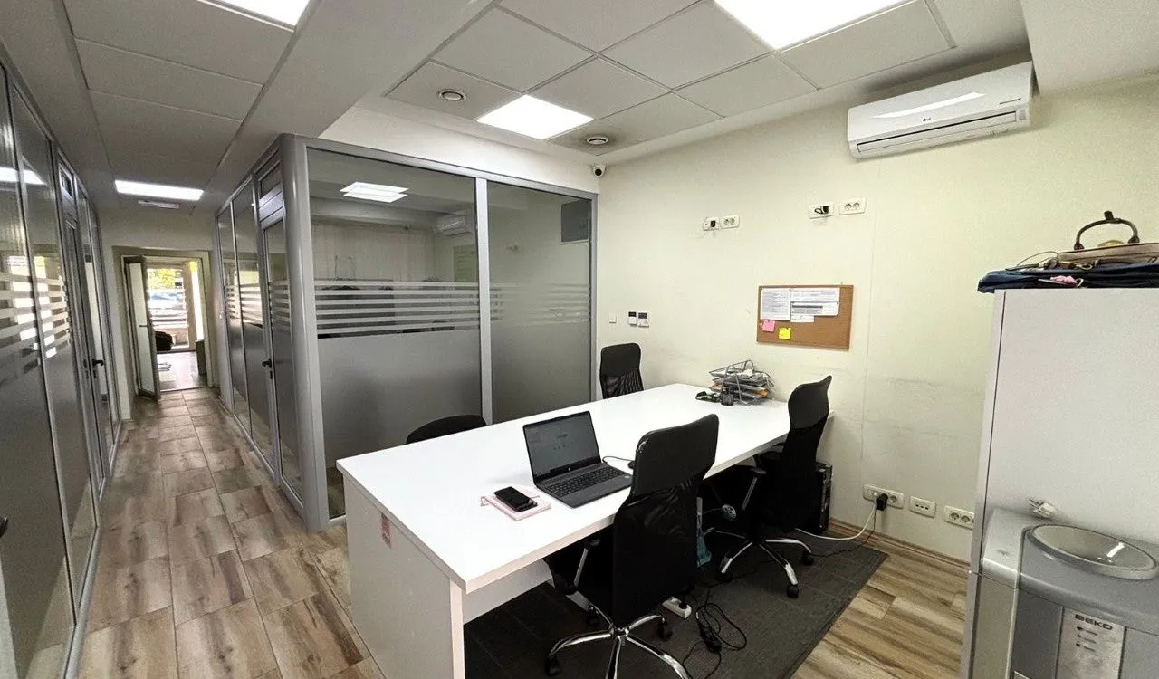 Sale, office space, 92m², City Kvart, Podgorica