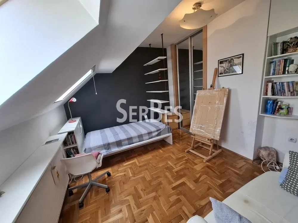 Prodaja, četvorosoban stan, 120m², Stari grad, Novi Sad