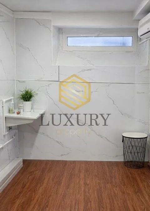 Rent, office space, 15m², Centar, Podgorica