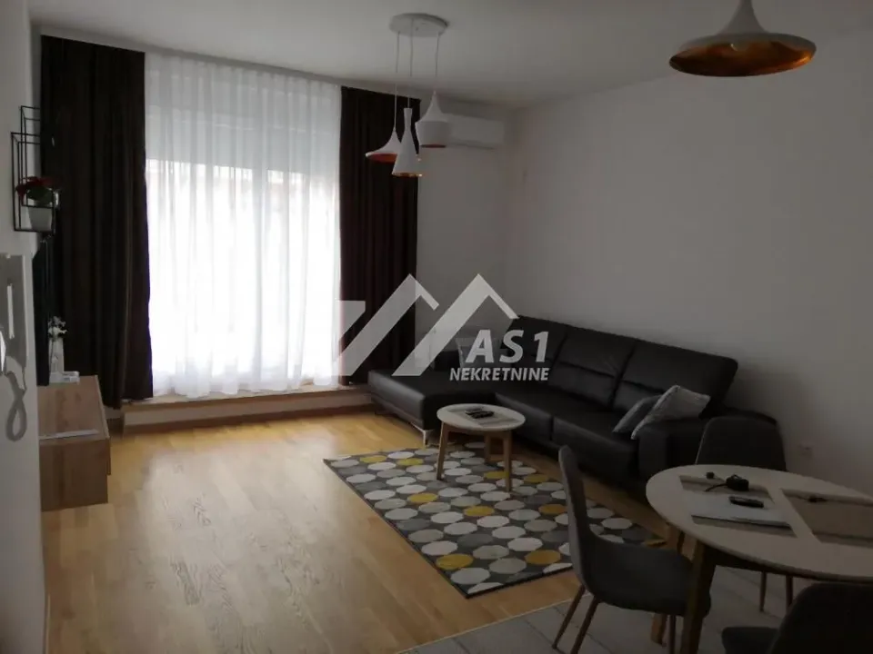 Rent, four bedroom apartment, 90m², Podbara, Novi Sad Sve Podlokacije