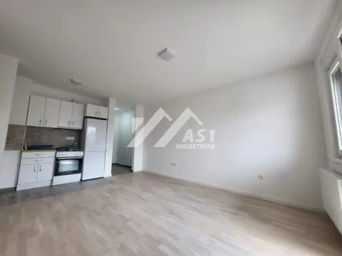 Izdavanje, dvosoban stan, 50m², Salajka, Novi Sad Sve Podlokacije - image 3