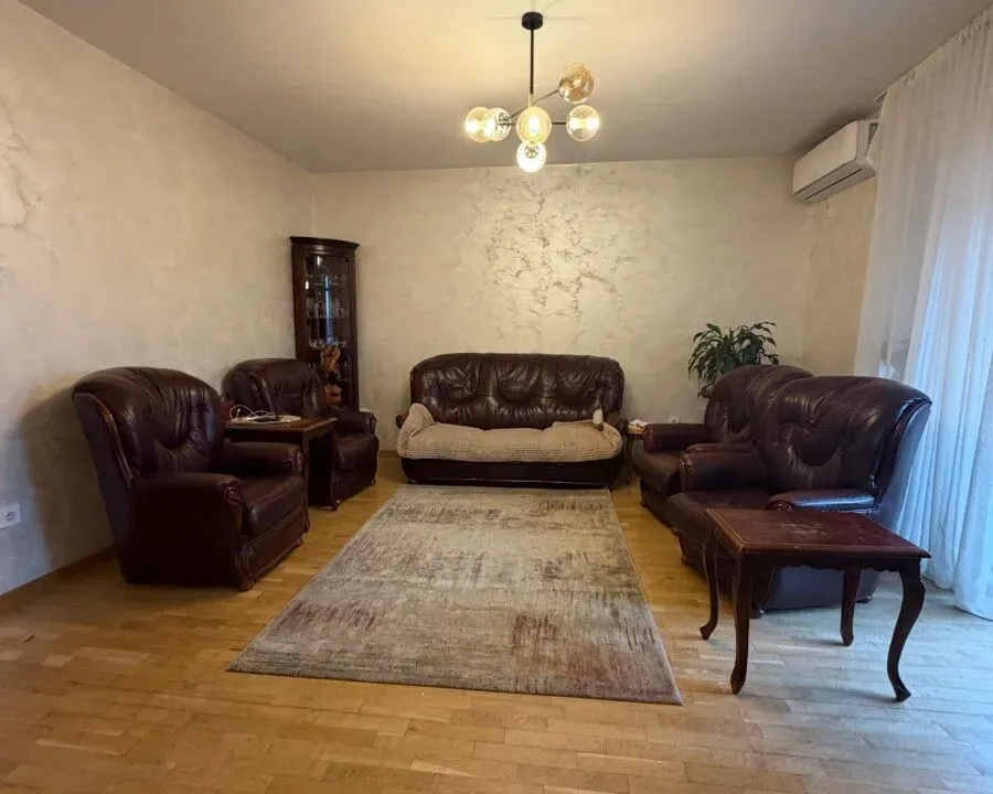 Prodaja, trosoban stan, 90m², Preko Morače, Podgorica