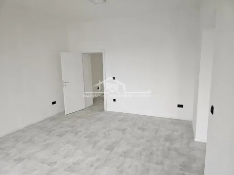 Prodaja, četvorosoban stan, 103m², Vračar Sve Podlokacije, Beograd - image 3