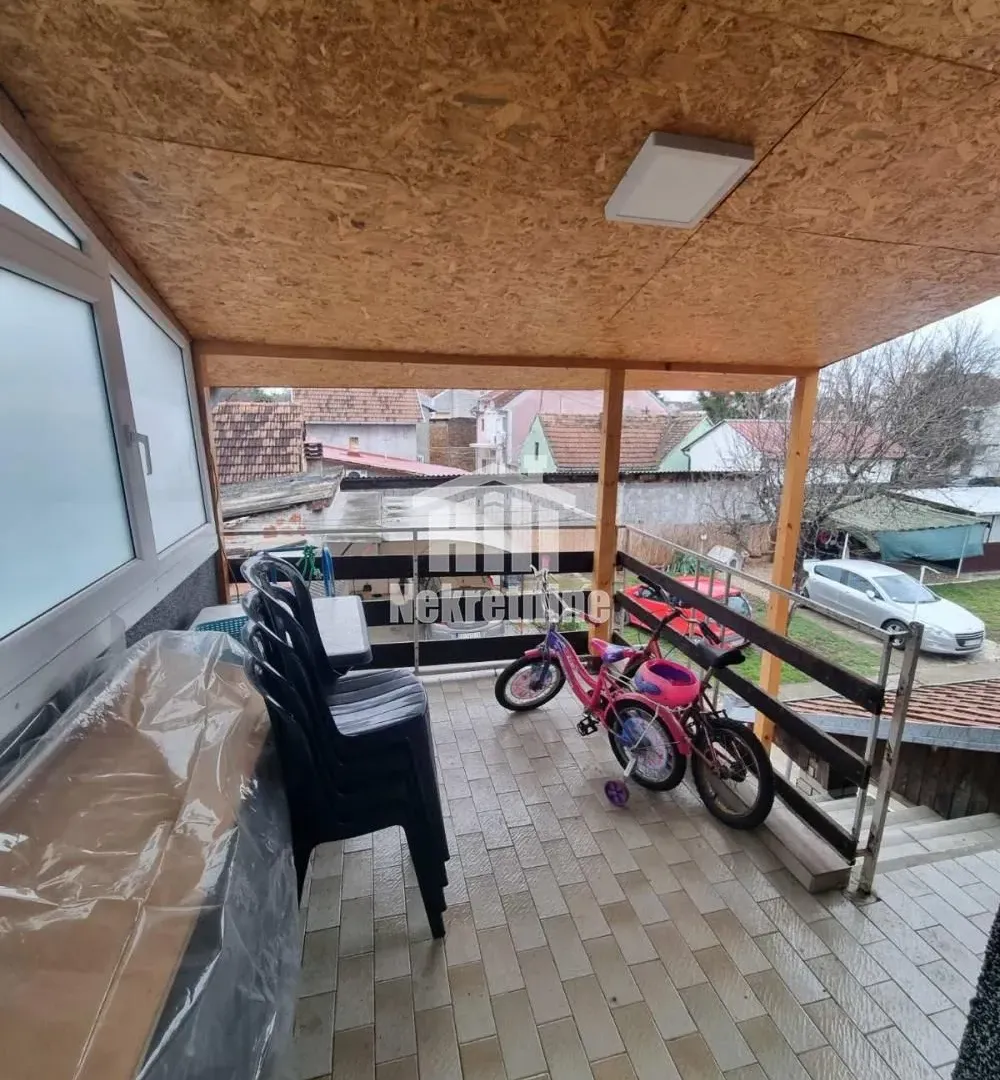 Sale, four bedroom apartment, 104m², Batajnica, Beograd