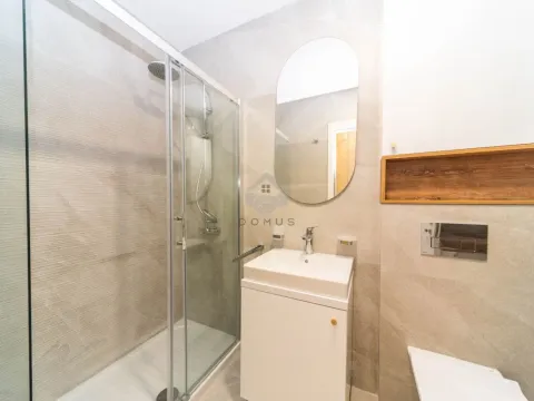 Izdavanje, jednosoban stan, 46m², Central Point, Podgorica - image 9