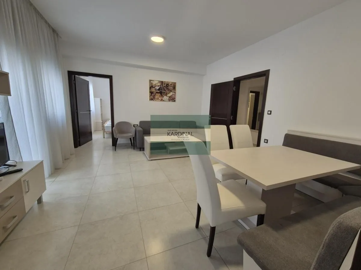 Prodaja, trosoban stan, 72m², Aqua park, Jagodina