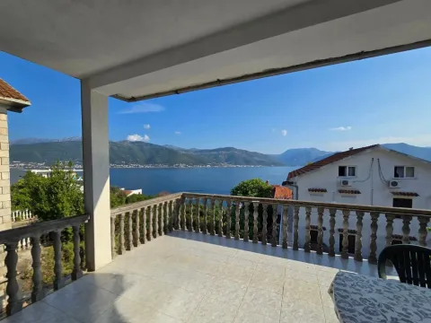 Prodaja, stan, 75m², Tivat, Crna Gora - image 1