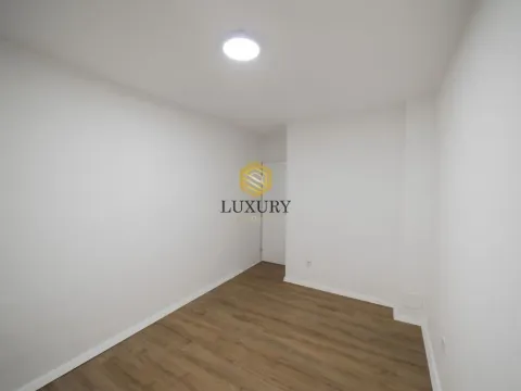 Prodaja, dvosoban stan, 62m², Stari Aerodrom, Podgorica - image 6