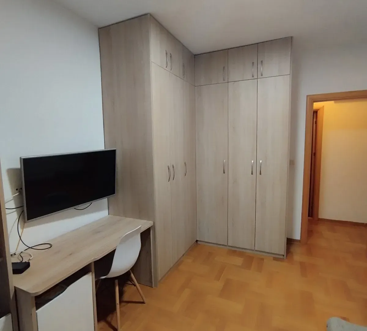Rent, apartment, 100m², Blok 6, Podgorica