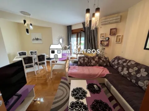 Sale, three bedroom apartment, 117m², Centar, Bar