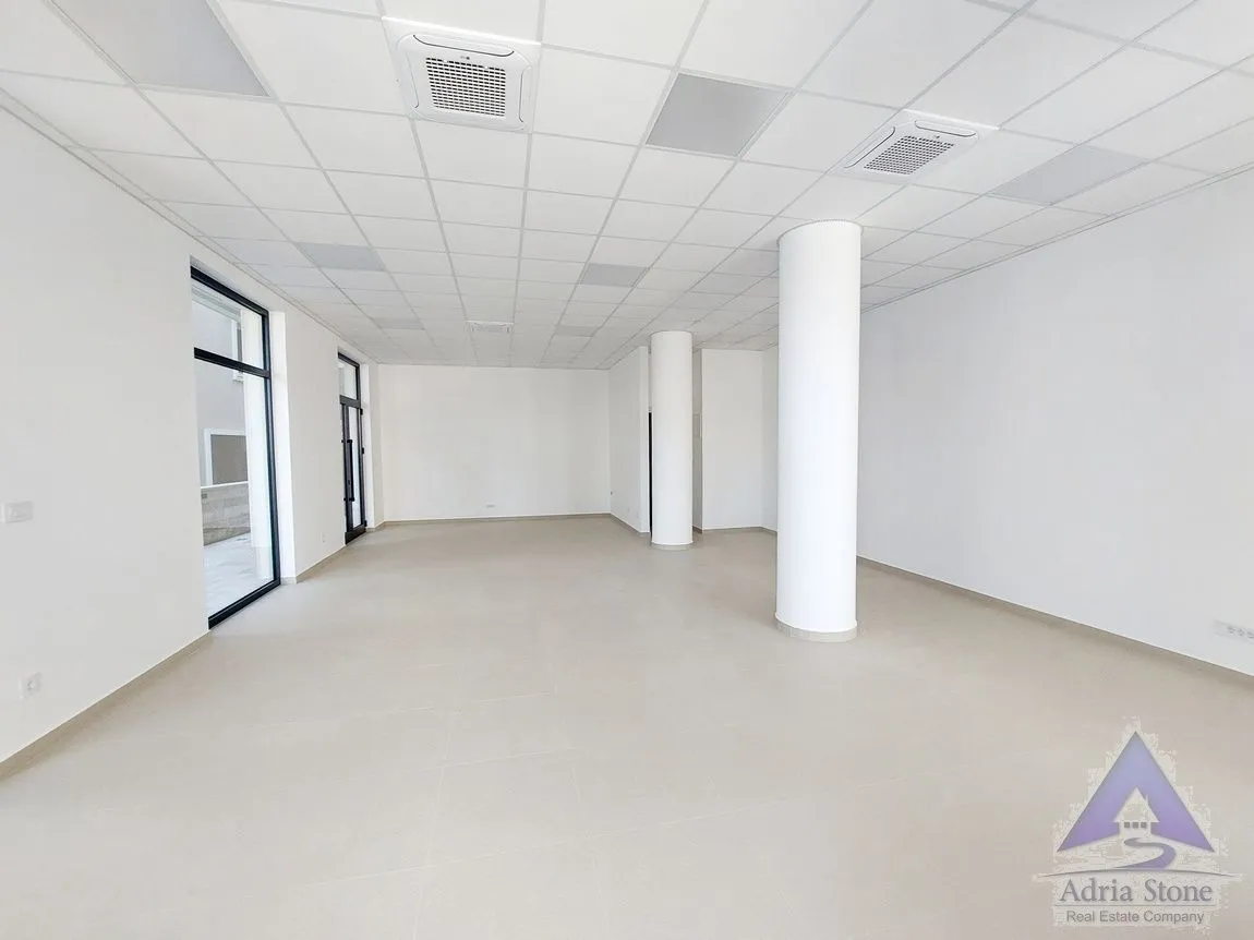 Rent, office space, 85m², Podkošljun, Budva