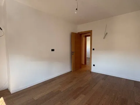 Prodaja, trosoban stan, 96m², Tivat, Crna Gora - image 13