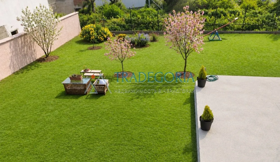 Sale, house, 350m², Bar, Crna Gora