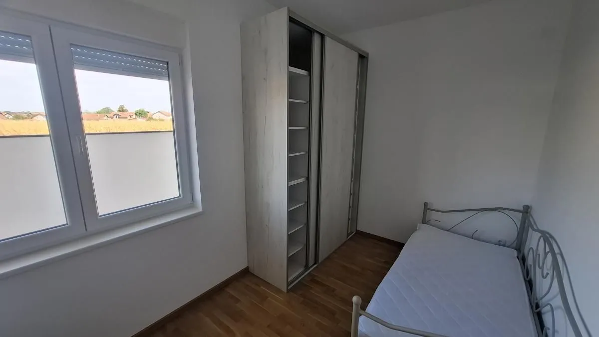 Izdavanje, jednosoban stan, 38m², Adice, Novi Sad Sve Podlokacije