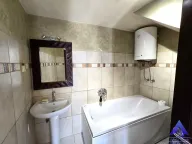 Izdavanje, trosoban stan, 124m², Stari Grad, Budva - image 9