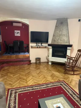 Rent, house, 200m², Donja Gorica, Podgorica - image 3