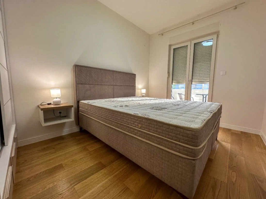 Prodaja, jednosoban stan, 49m², Central Point, Podgorica