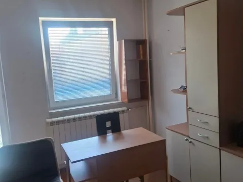 Izdavanje, jednosoban stan, 37m², Vračar Sve Podlokacije, Beograd - image 3