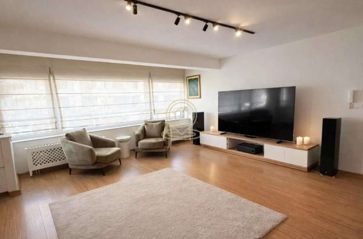 Izdavanje, trosoban stan, 102m², Vračar Hram, Vračar Sve Podlokacije