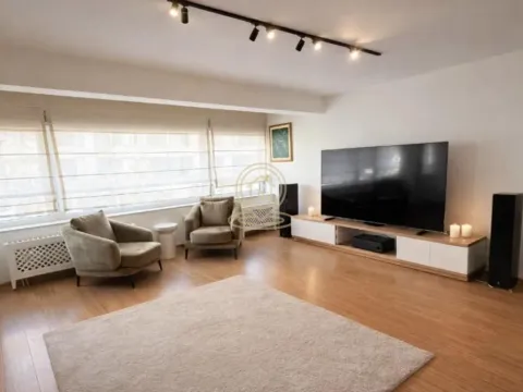 Izdavanje, trosoban stan, 102m², Vračar Hram, Vračar Sve Podlokacije - image 3