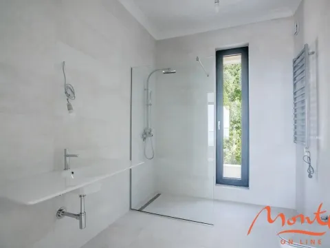 Prodaja, kuća, 632m², Reževići, Budva - image 13