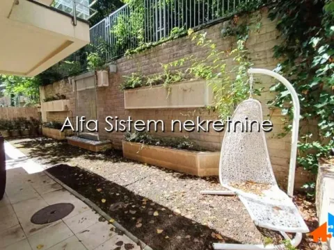 Rent, house, 320m², Savski Venac, Beograd - image 23