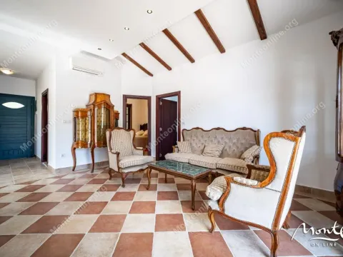 Sale, two bedroom apartment, 92m², Kostanjica, Kotor - image 8