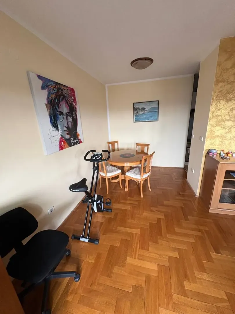 Rent, two bedroom apartment, 113m², Stari Aerodrom, Podgorica