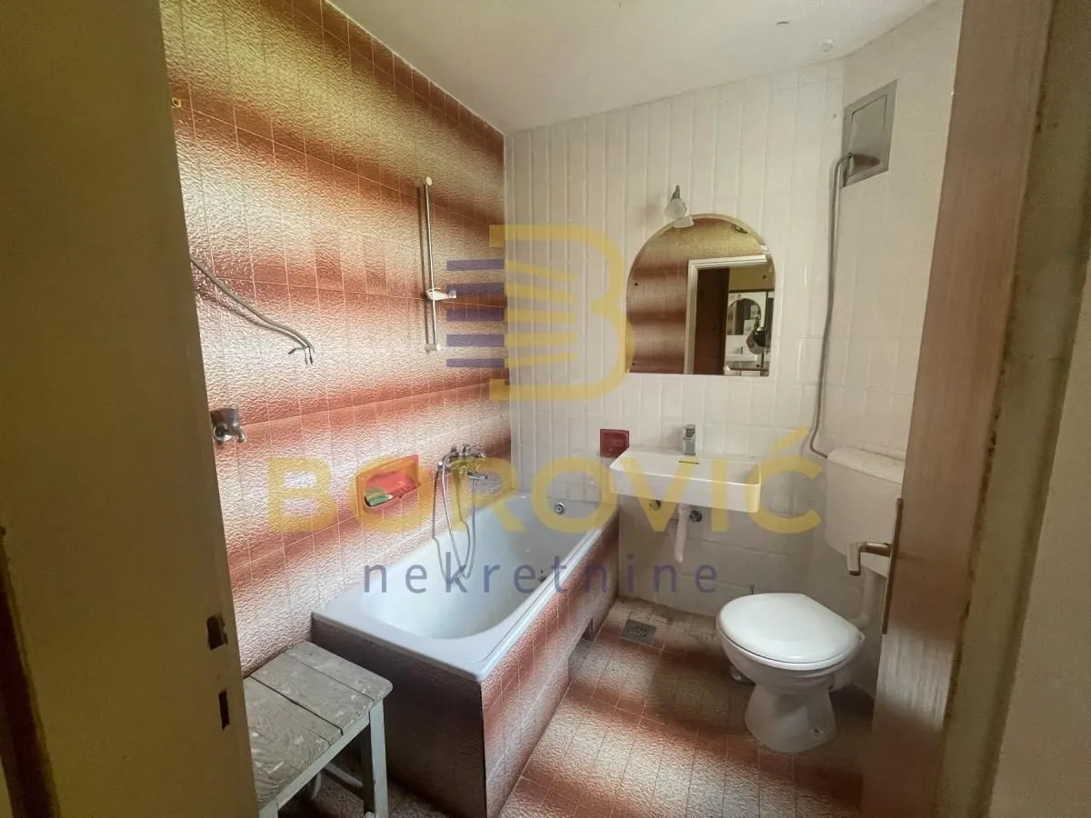 Sale, house, 320m², Rušanj, Beograd