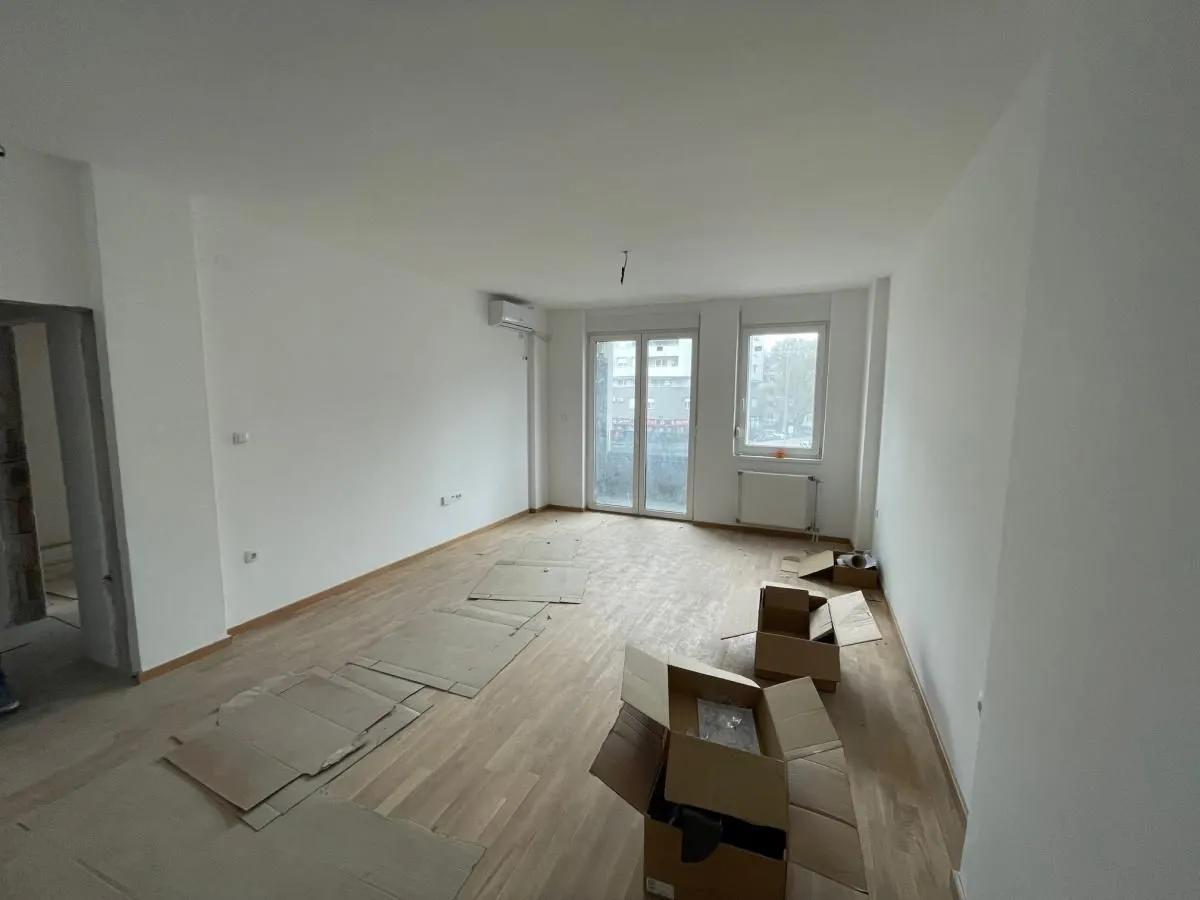 Prodaja, trosoban stan, 73m², Adamovićevo Naselje, Novi Sad Sve Podlokacije