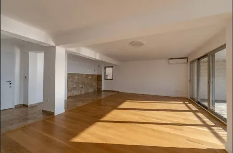 Sale, three bedroom apartment, 160m², Pržno, Budva - image 2
