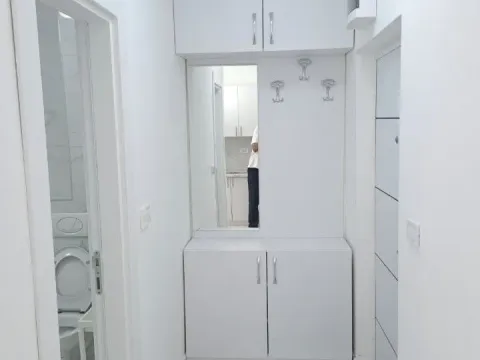 Izdavanje, jednosoban stan, 30m², Central Point, Podgorica - image 8