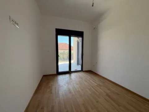 Prodaja, jednosoban stan, 42m², Donja Gorica, Podgorica - image 2