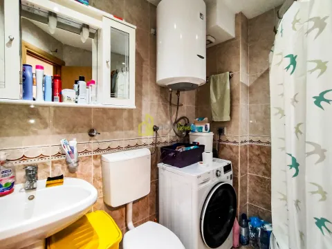 Prodaja, trosoban stan, 83m², Vezirov Most, Podgorica - image 8