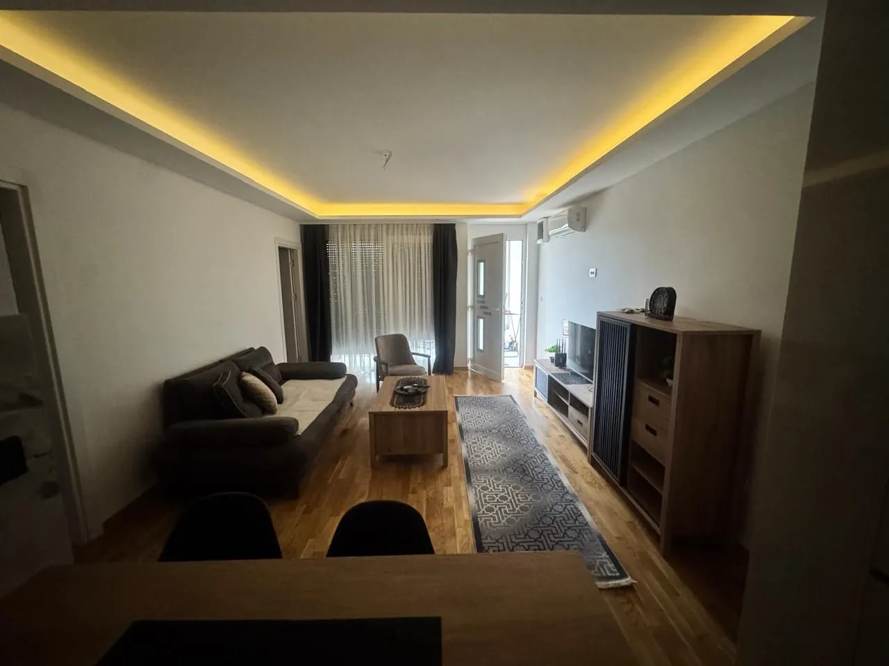 Izdavanje, dvosoban stan, 60m², Marići, Tivat