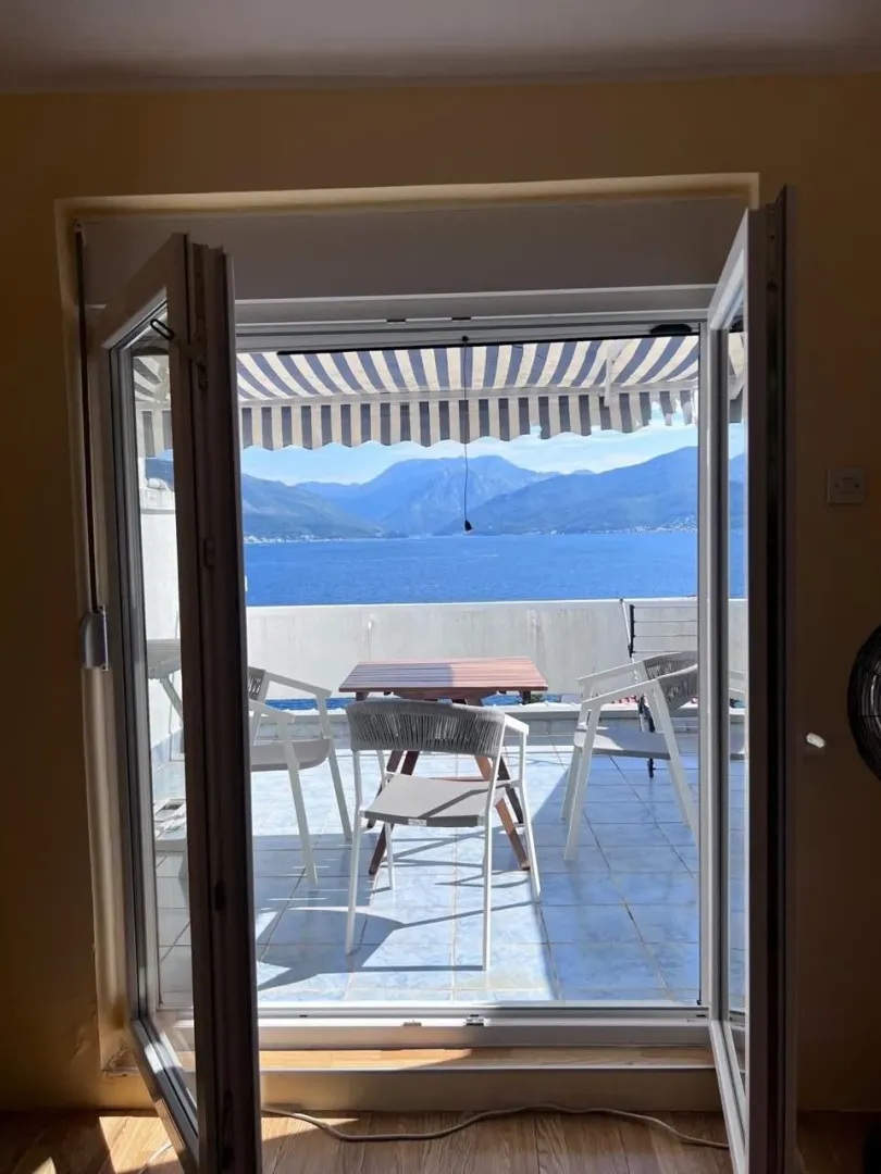 Prodaja, jednosoban stan, 52m², Krašići, Tivat