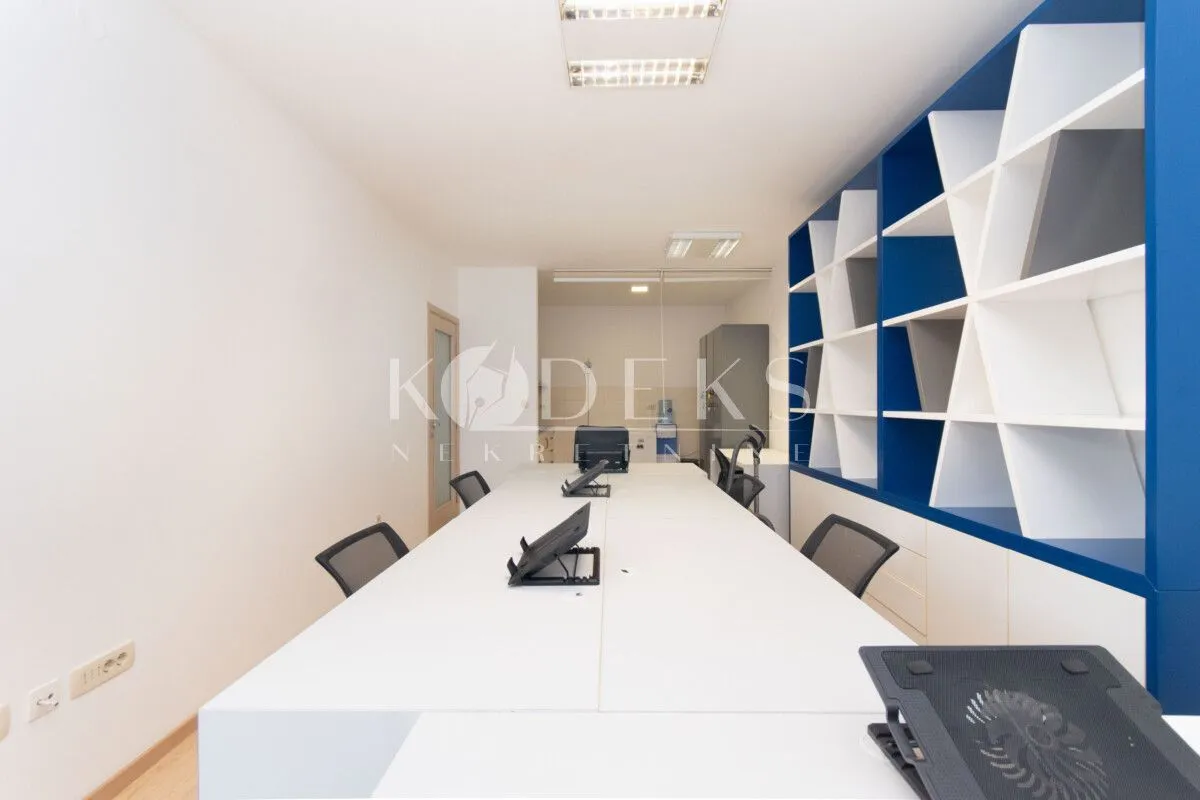 Rent, office space, 71m², City Kvart, Podgorica