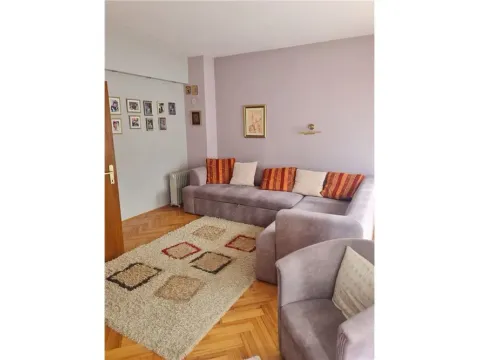 Prodaja, kuća, 410m², Pantelej, Niš - image 30