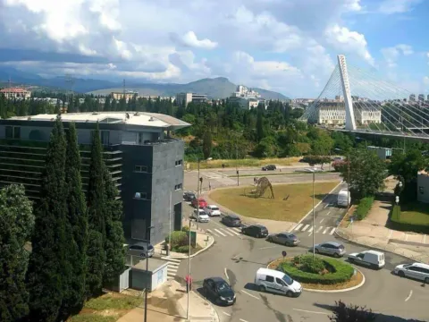 Izdavanje, jednosoban stan, 52m², Preko Morače, Podgorica - image 11