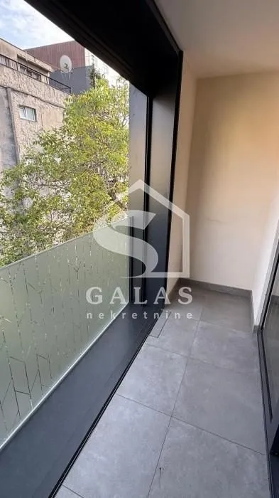 Sale, three bedroom apartment, 78m², Neimar, Vračar Sve Podlokacije