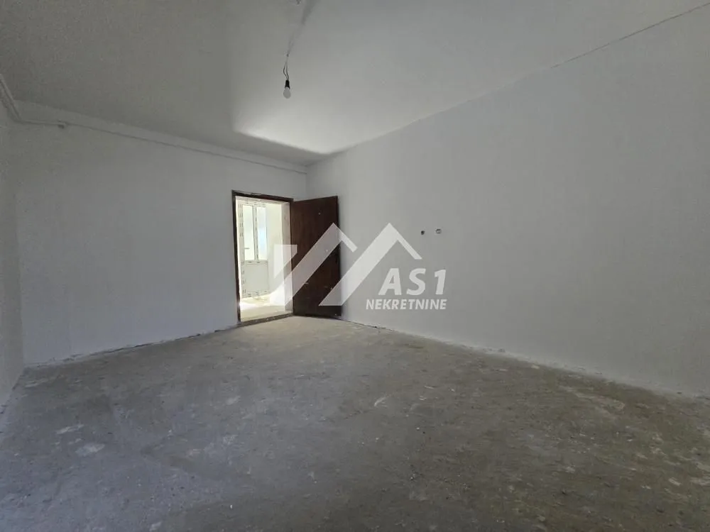 Prodaja, četvorosoban stan, 114m², Klisa, Novi Sad Sve Podlokacije