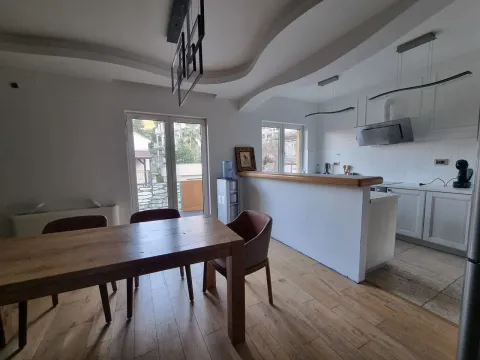 Sale, two bedroom apartment, 117m², Stoliv, Kotor - image 8
