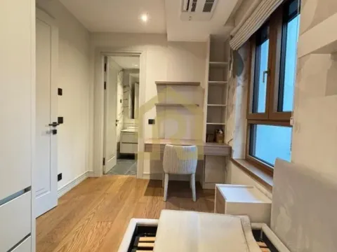 Izdavanje, četvorosoban stan, 143m², Cvetni Trg, Vračar Sve Podlokacije - image 17