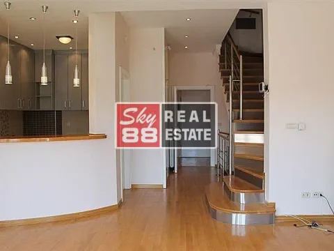 Izdavanje, kuća, 215m², Savski Venac, Beograd - image 3