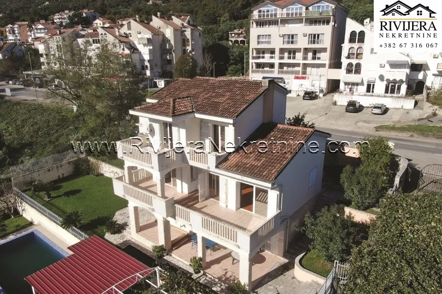 Prodaja, kuća, 350m², Baošići, Herceg Novi