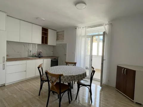 Prodaja, jednosoban stan, 54m², Centar, Budva - image 3